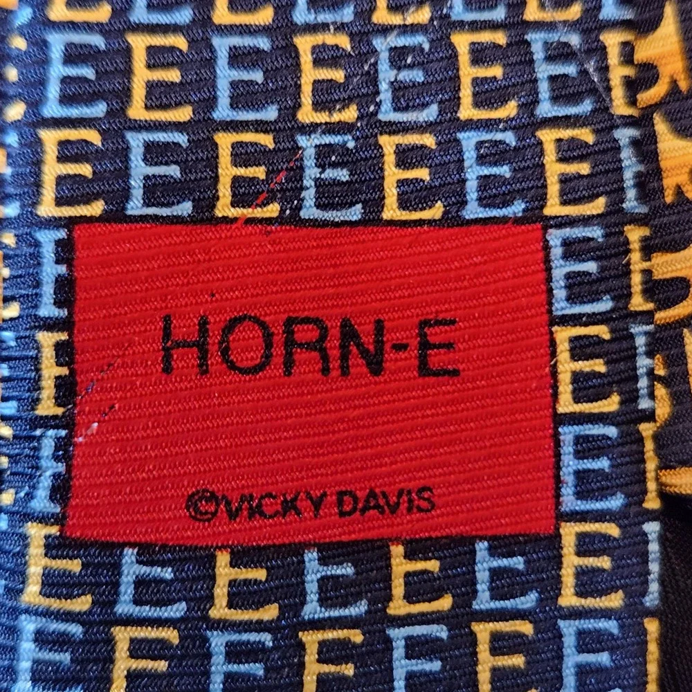 Vicky Davis Horn-E Silk Tie Mens OS Navy Gold Excellent Novelty Horn Pattern